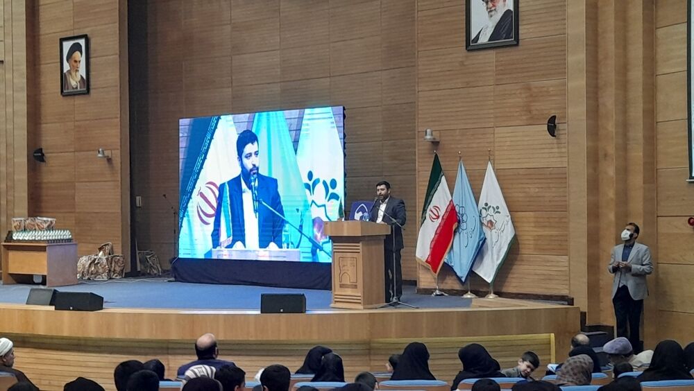 مشهد پیشتاز در نهضت کتابخوانی