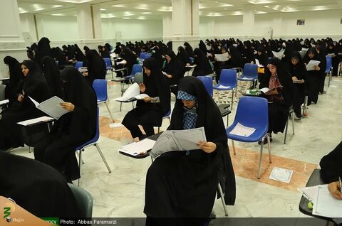 آزمون ورودی جامعةالزهرا(س) با رقابت بیش از ۳هزار و ۵۰۰ نفر در سراسر کشور