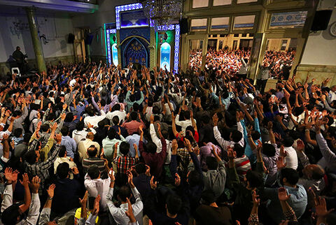 برنامه مناجات‌خوانی مساجد و هیئات در ماه رمضان + جزئیات ۳۵ مجلس