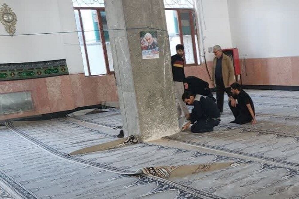 مسجد شهید عاصمی کرمانشاه غبارروبی شد