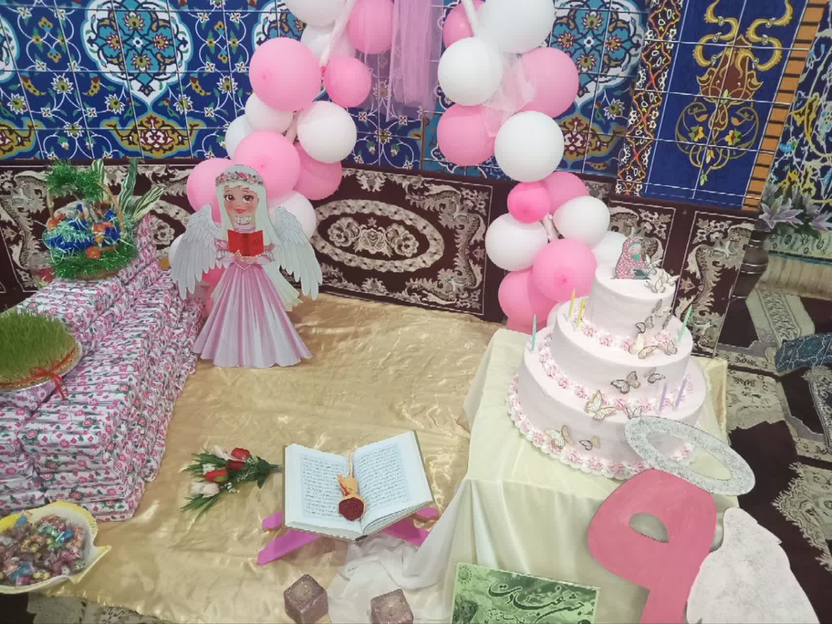 جشن تکلیف ۹۰ دانش آموز دختر به همت کانون فرهنگی ثقلین رشت برگزار شد