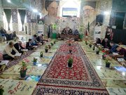 جمع‌خوانی قرآن بچه های مسجد در حرم شهدای گمنام لاهیجان