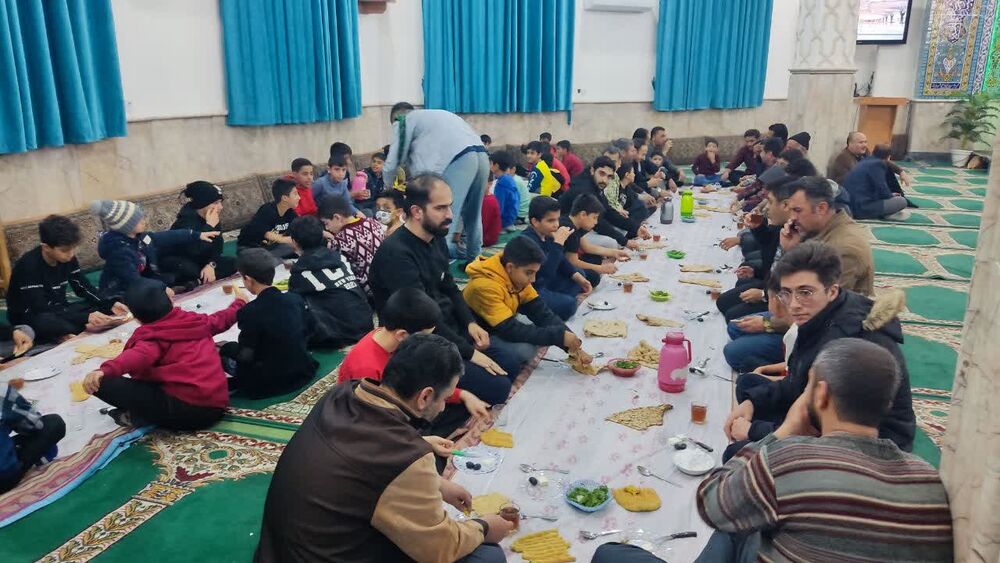 سفره کریمانه به پهنای نصف جهان