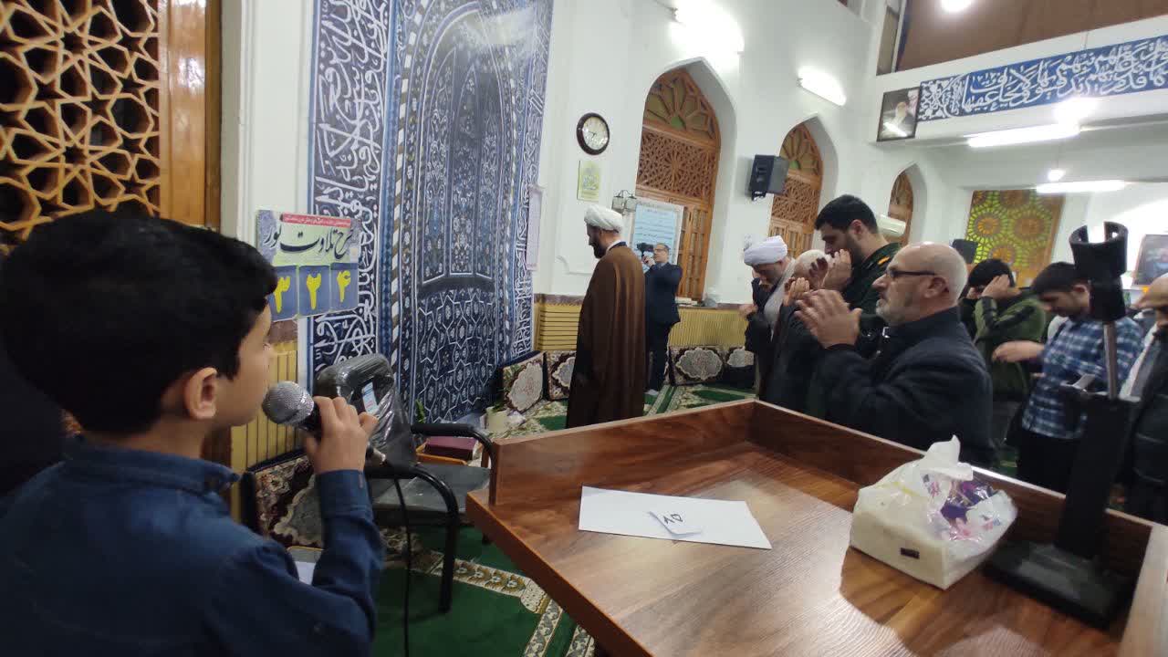 مهمانی روزه اولی های دانش آموز در آستانه اشرفیه