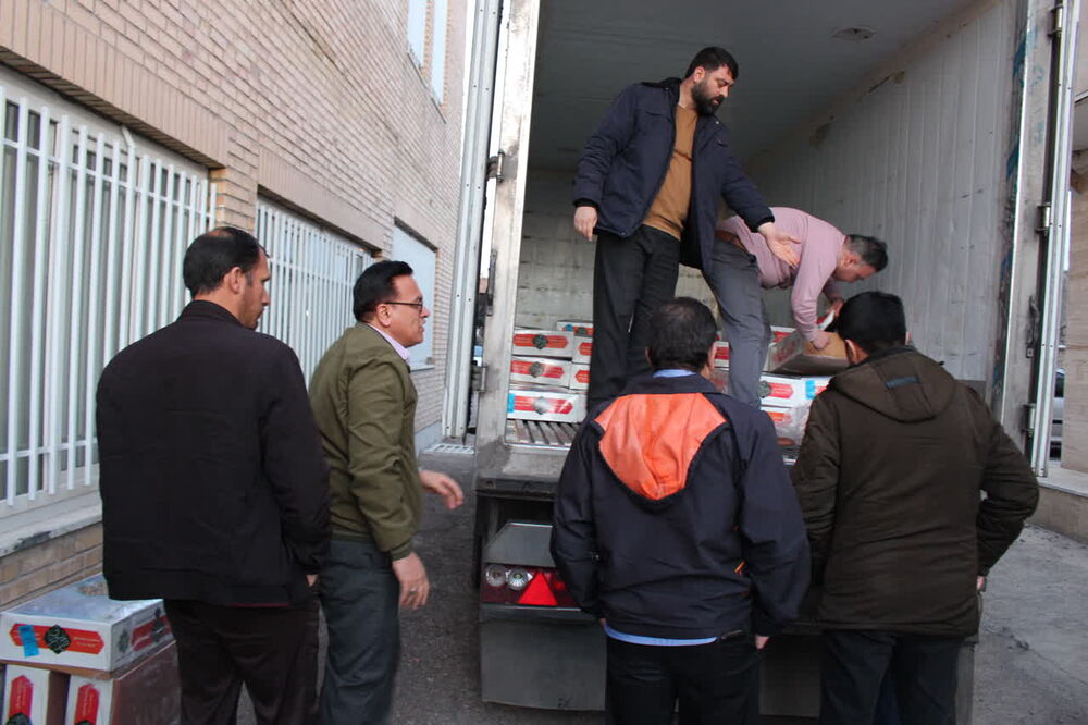 توزیع یکهزار بسته گوشت قربانی رمضان الکریم در بین نیازمندان