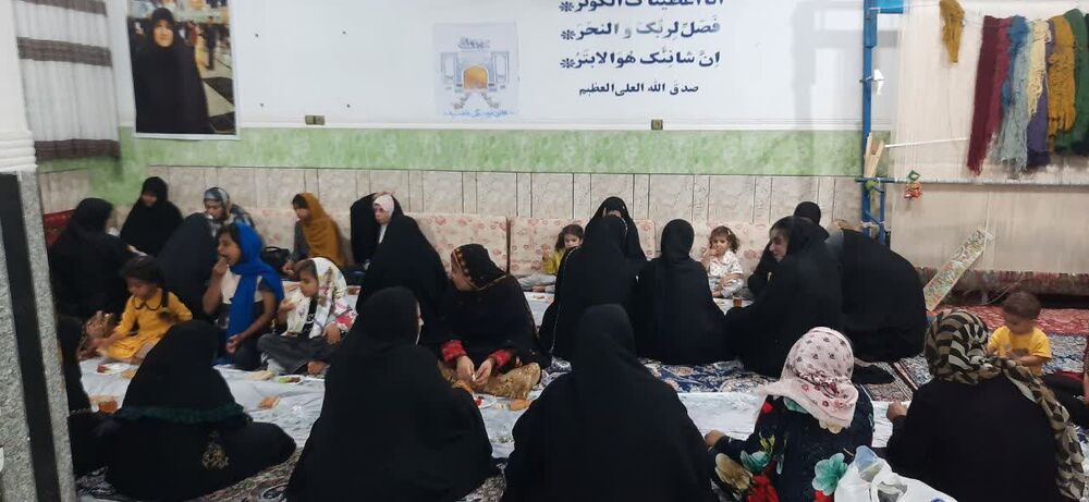 میزبانی بچه مسجدی های کانون فاطمیه از روزه داران