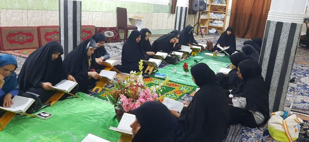 میزبانی بچه مسجدی های کانون فاطمیه از روزه داران