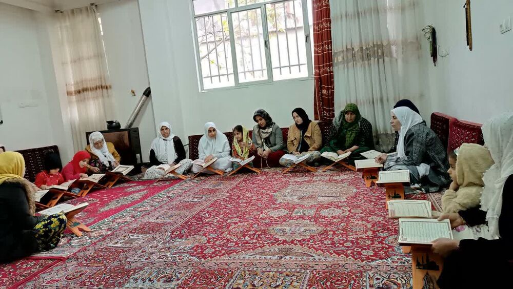 برپایی محافل روزانه جزء‌خوانی قرآن توسط بانوان عضو کانون رب‌العالمین مریوان