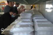 توزیع ۱۲۰۰ پُرس غذای گرم در ماه مبارک رمضان