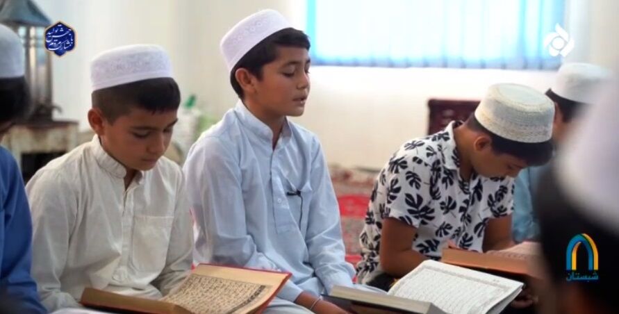 تأثیر فعالیت‌های مسجدی در تربیت جوانان مومن و متعهد