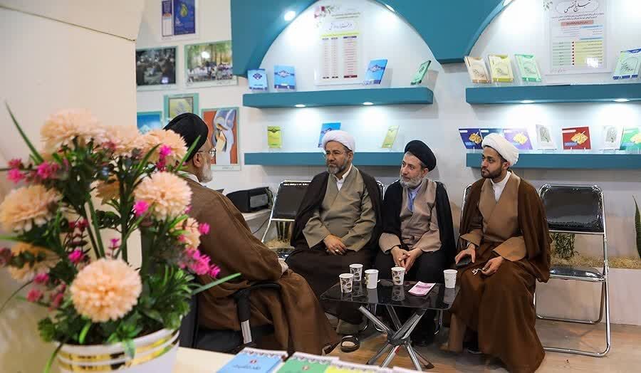 نگاهی به فعالیت های بخش حوزوی نمایشگاه قرآن در شش روز نخست