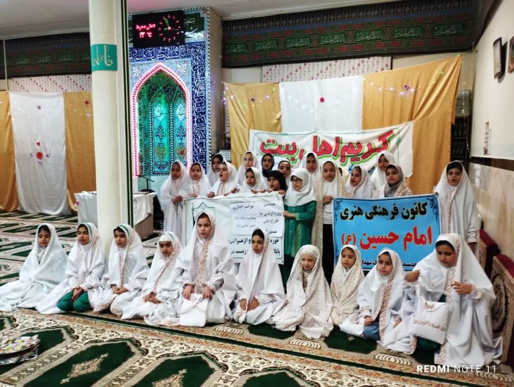 مراسم تجلیل از روزه اولیها در مسجد سیدالشهداء سنقر برگزار شد