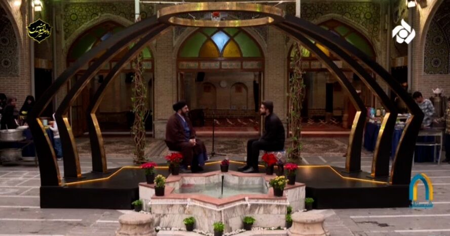 فضایی که مسجد برای زندگی با آیهها ایجاد میکند