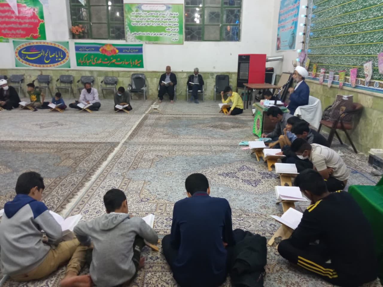 طلبهای که مسجد را پایگاه قرآن برای جوانان کرده است