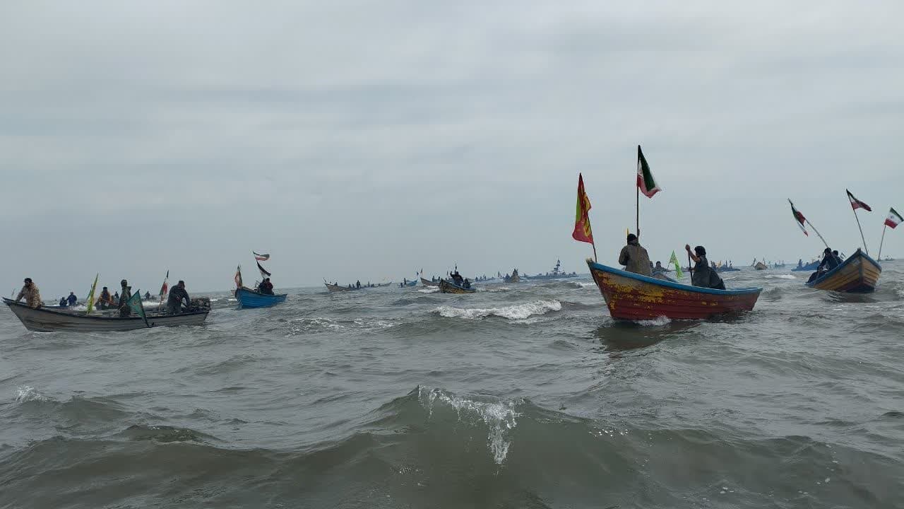 رژه اقتدار دریایی «طوفان الاحرار» در آستارا برگزار شد