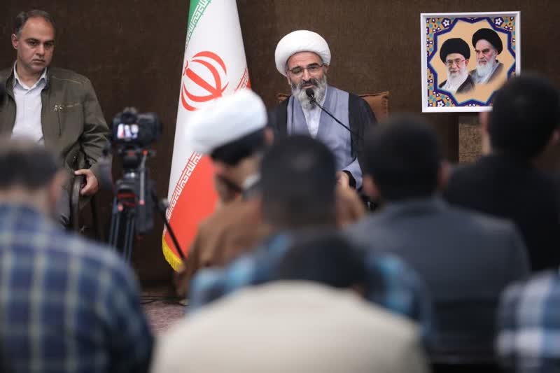 شعار سال یک «راهبرد» برای حل مسائل اقتصادی کشور است