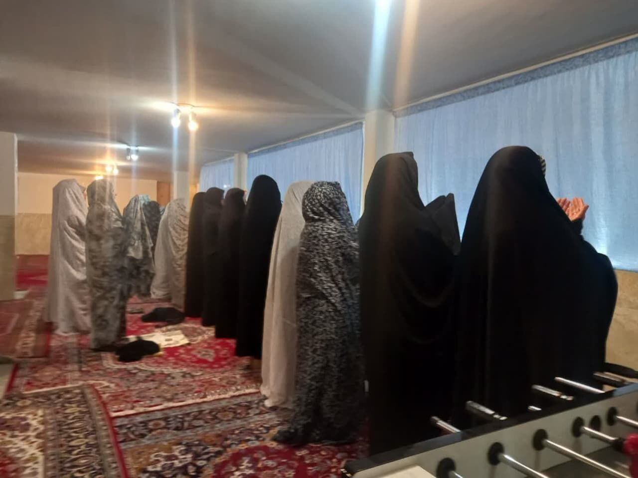 برگزاری مراسم جزءخوانی روزانه قرآن کریم با حضور خواهران مسجدی