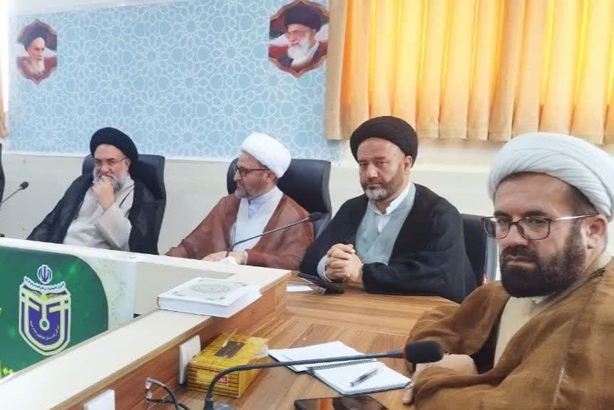 نماز عید فطر جبهه با عظمتی برای اسلام است