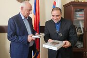 عزم ایران و ارمنستان برای توسعه تبادلات فرهنگی و هنری