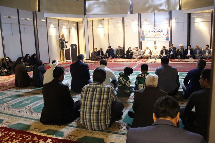 ضیافت افطار اصحاب فرهنگ، هنر، رسانه و فعالان کانون های مساجد شهرستان سلسله برگزار شد