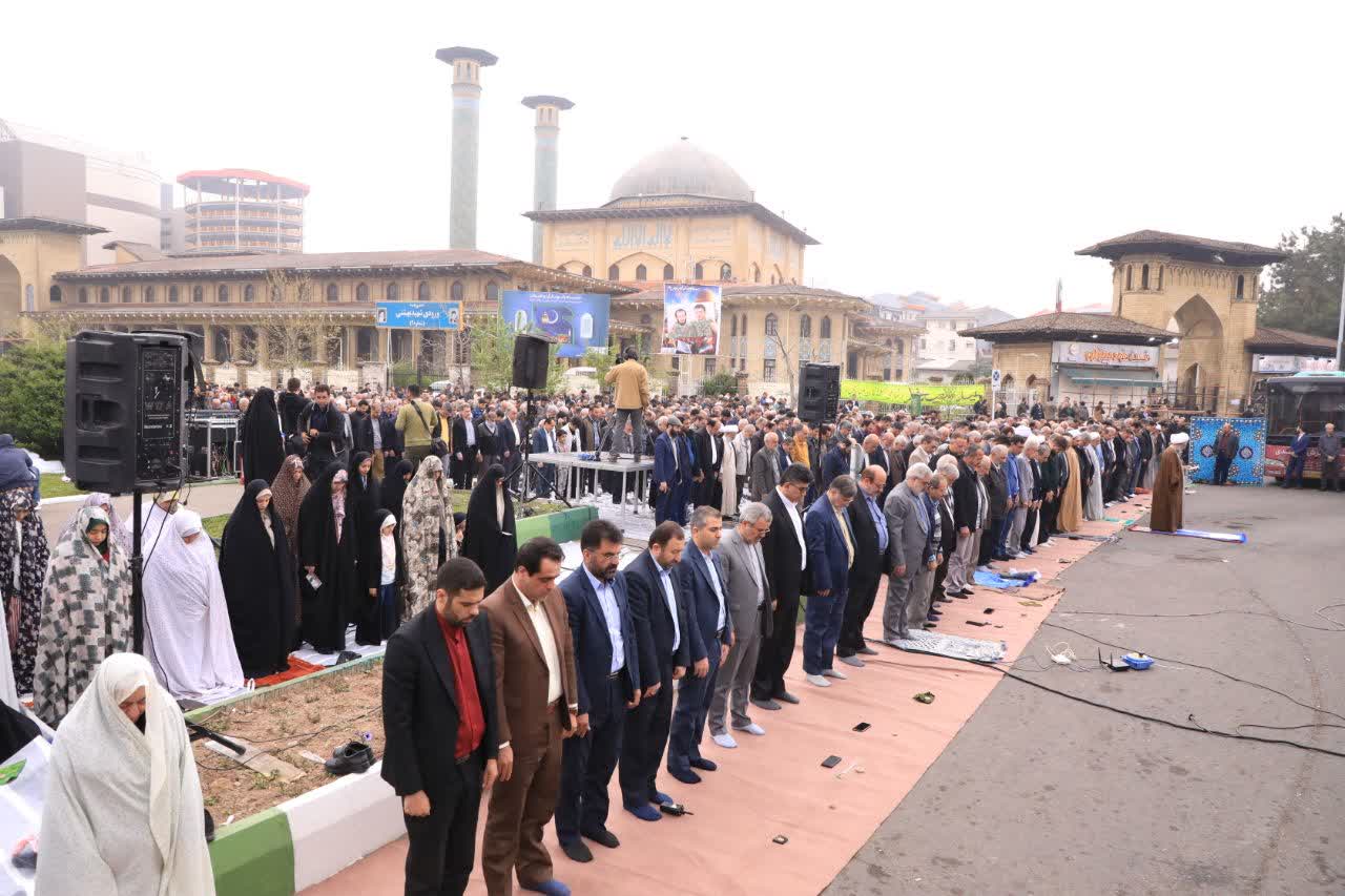 مسئولان خود را وقفِ مردم کنند