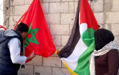 حمایت از غزه در نماز عید فطر مراکش با پرچم و کوفیه فلسطینی