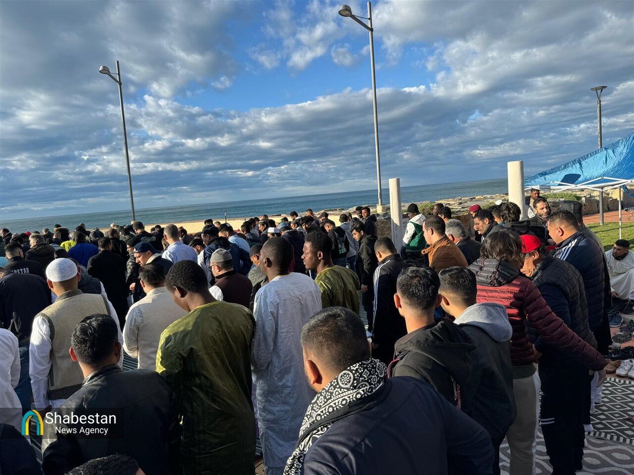 «فلسطین» حاضر در نماز عید فطر در استان ایمپریای ایتالیا+ عکس