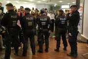 یورش پلیس آلمان به محل برگزاری «کنفرانس فلسطین» در برلین
