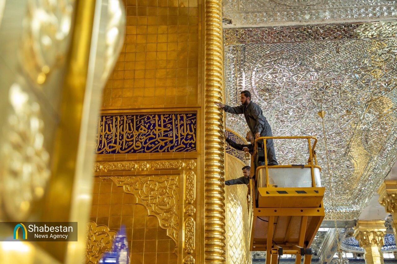 بازسازی و شستشوی ضریح ابالفضل العباس(ع) پس از پایان ماه مبارک رمضان+ عکس