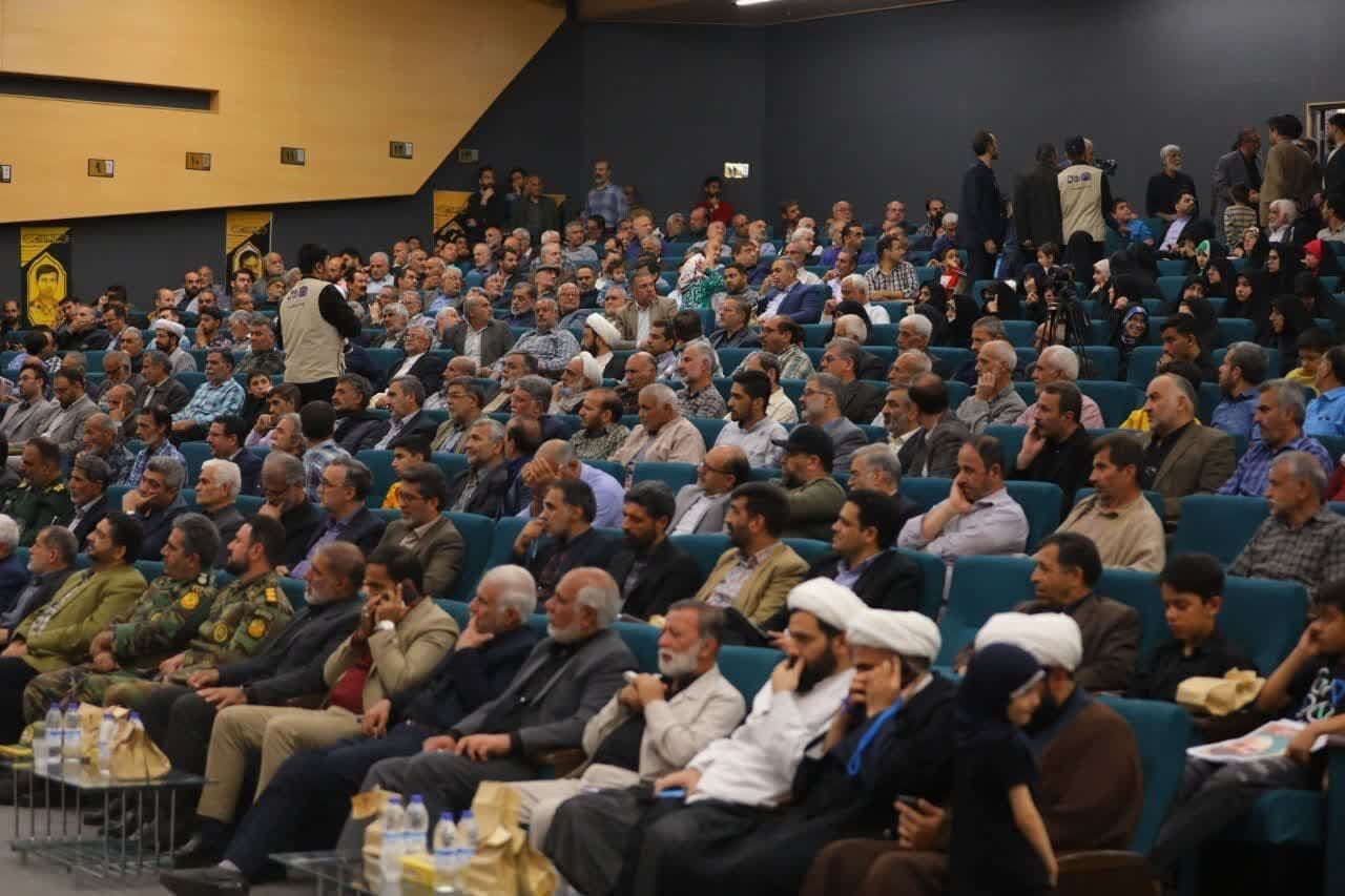 مراسم بزرگداشت سردار شهید زاهدی در کاشان برگزار شد