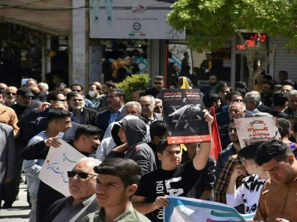 تجمع کرمانشاهیان در حمایت از پاسخ قاطع سپاه به اسرائیل