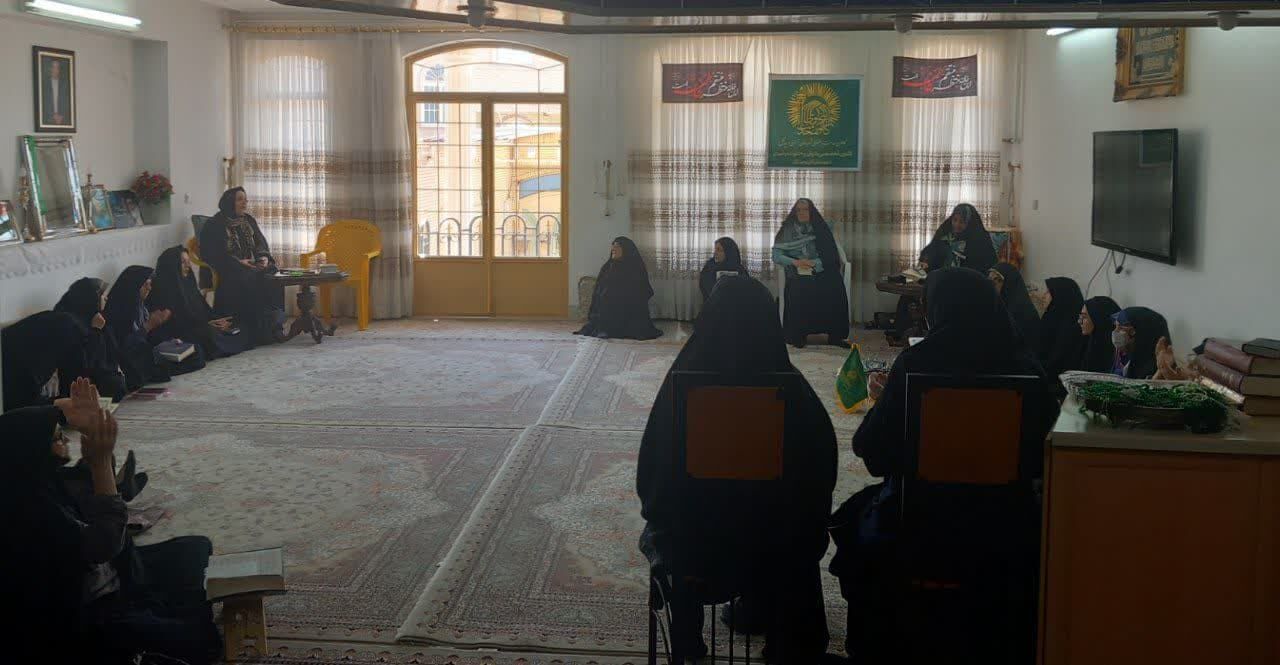 اجرای ۵۰ برنامه بصیرت افزایی و معرفت افزایی در آران و بیدگل