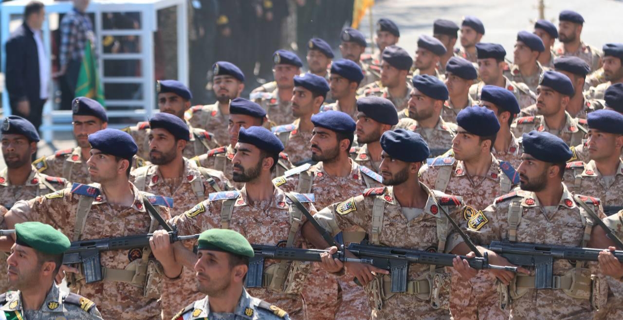 رژه پیاده و موتوری روز ارتش در گیلان