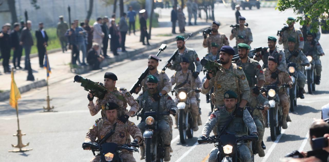 رژه پیاده و موتوری روز ارتش در گیلان