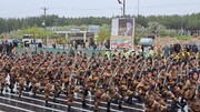 مراسم رژه ارتش جمهوری اسلامی در خراسان جنوبی