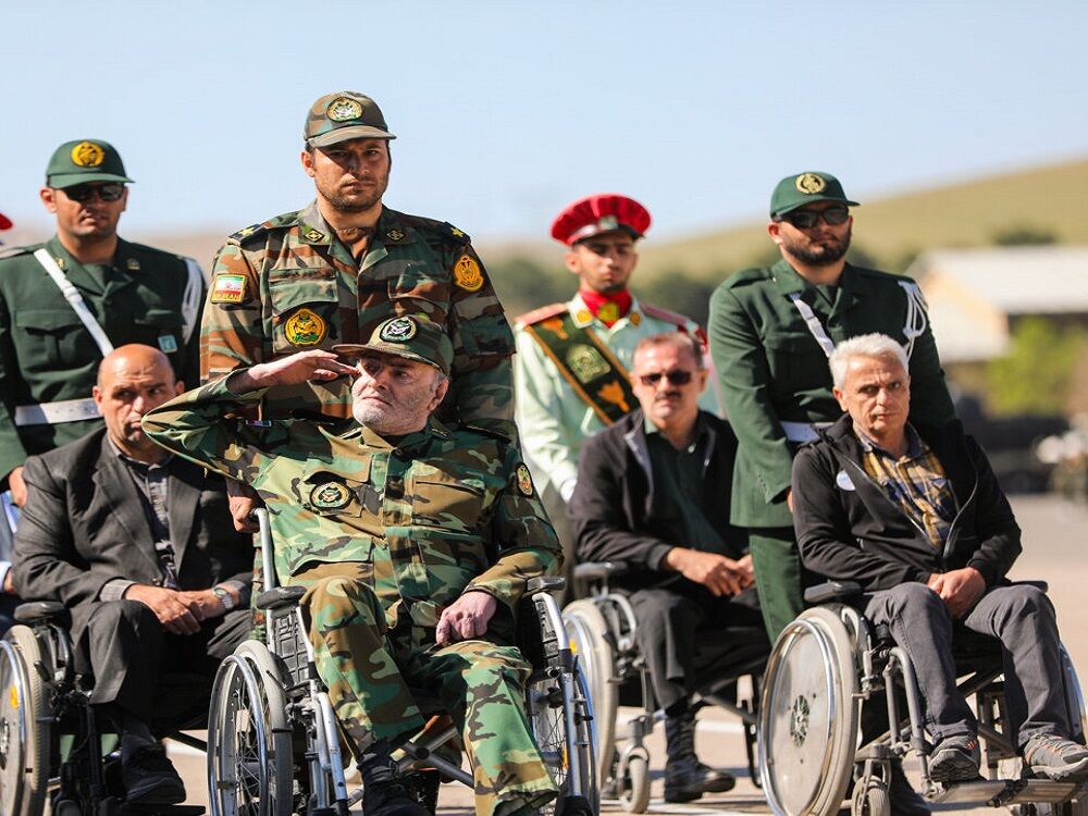 مراسم رژه نیروهای مسلح در کرمانشاه برگزار شد