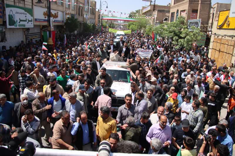 استقبال پرشور مردم استان سمنان از رئیس جمهور+ عکس