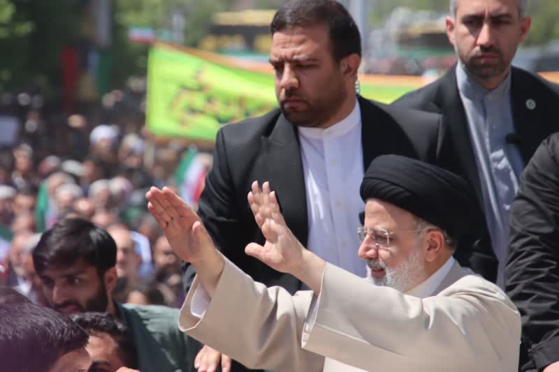 استقبال پرشور مردم استان سمنان از رئیس جمهور+ عکس