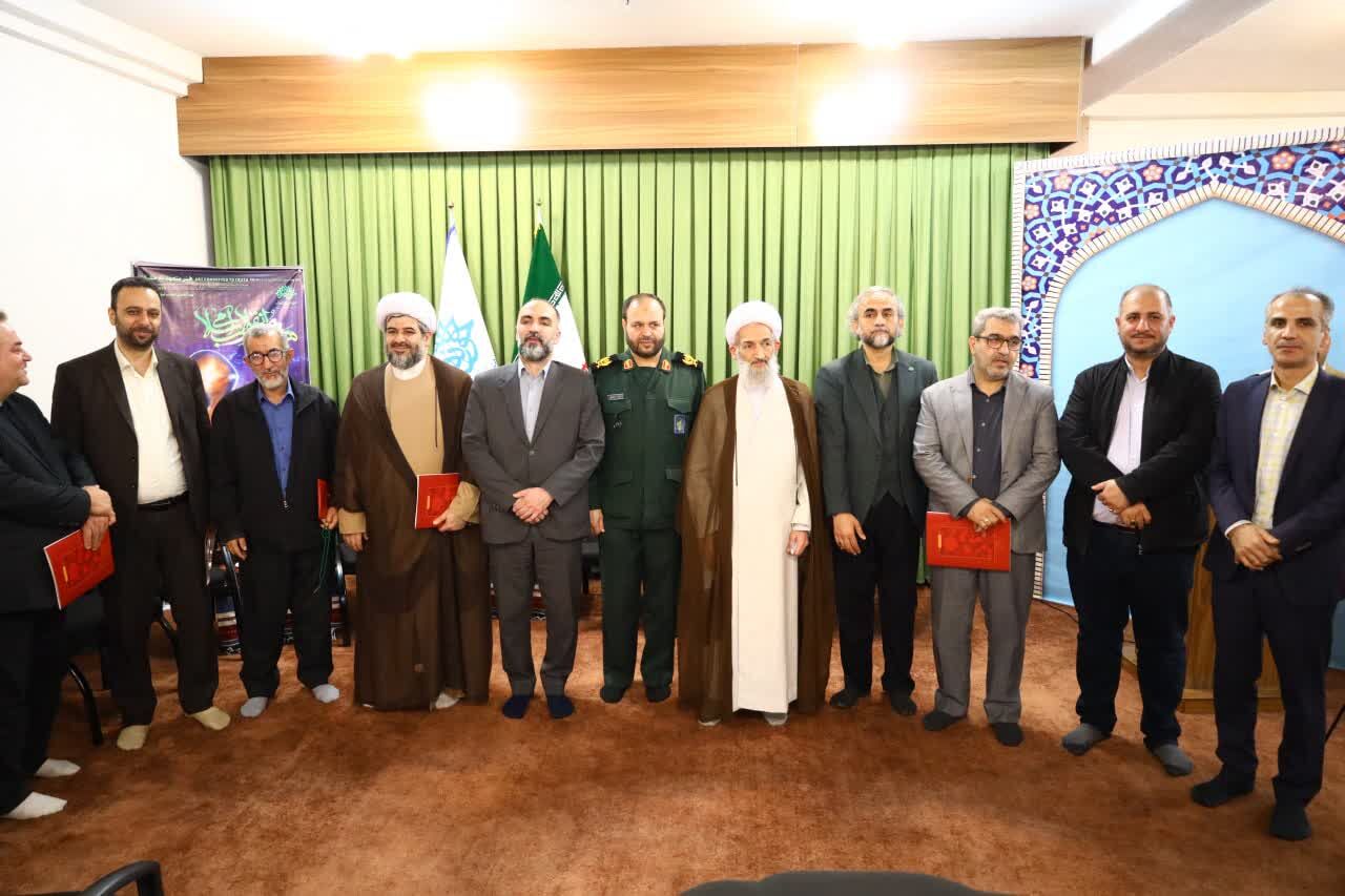 هنر انقلاب بهترین ابزار مقابله با جنگ روایت ها