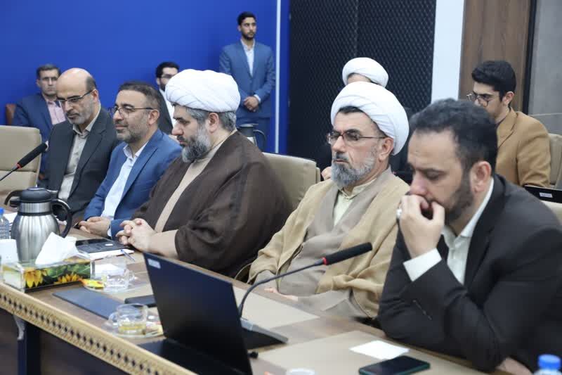 قرآن را به محلات و درون خانه ها ببریم