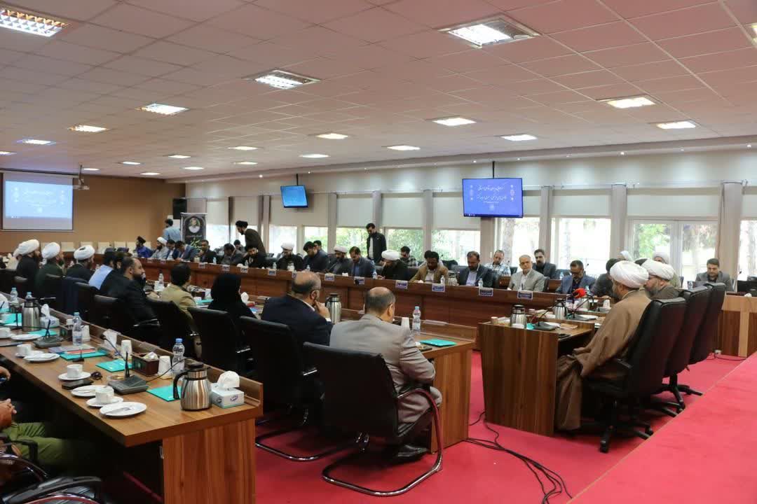 کانونهای مساجد پای کار فرزندآوری میآیند