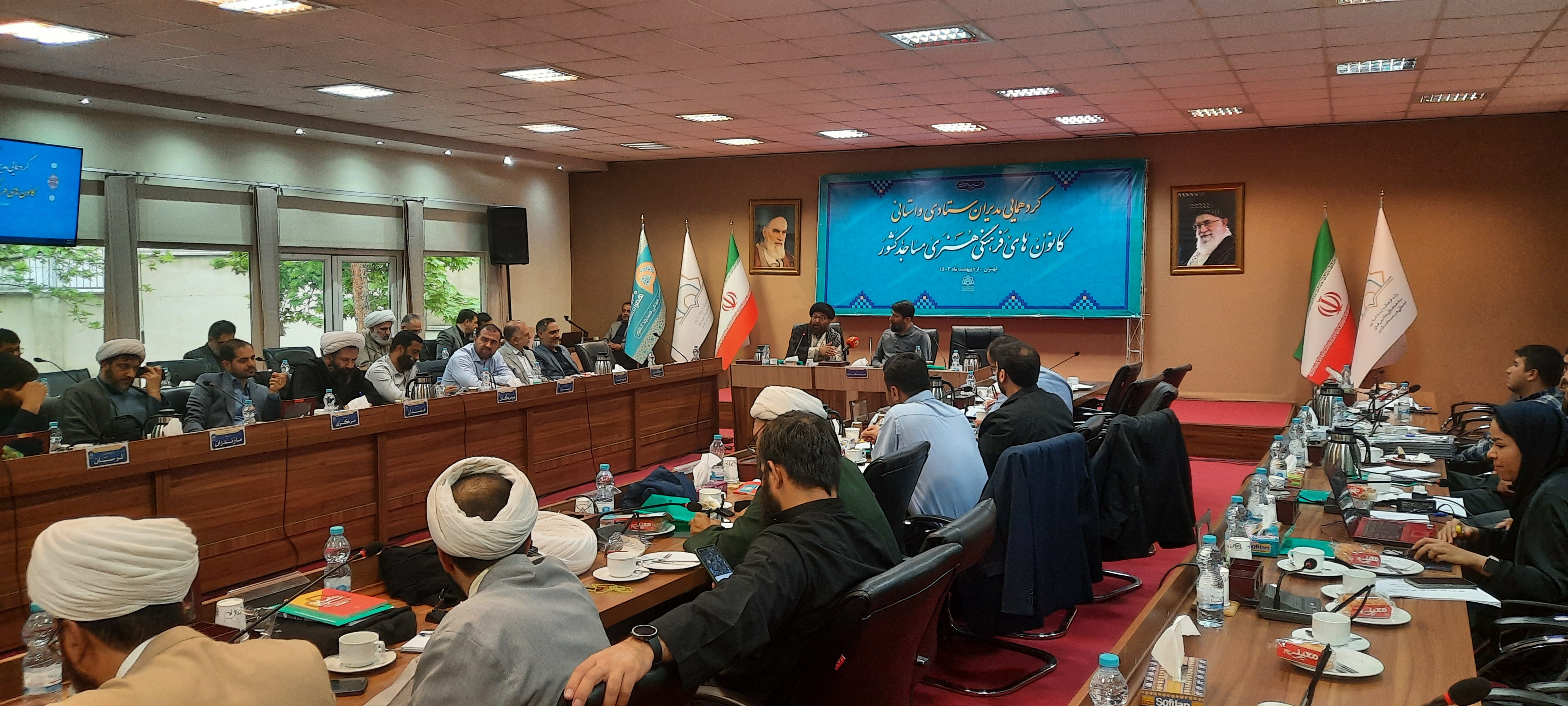 کانونهای مساجد پای کار فرزندآوری میآیند