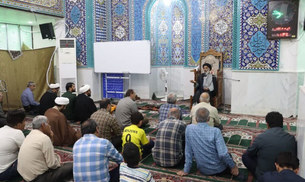 مساجد باید برای نسل جوان برنامه داشته باشند