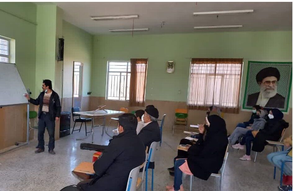 تخصص کانون «سنگر مسجد» برگزاری کلاس‌های آموزشی شعر و قصه است