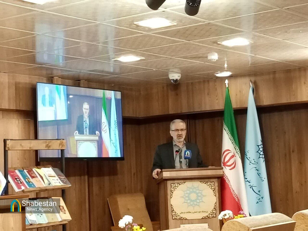 تداوم مسیر علمی دکتر مجتهدی به نفع فلسفه اسلامی و فلسفه غرب است