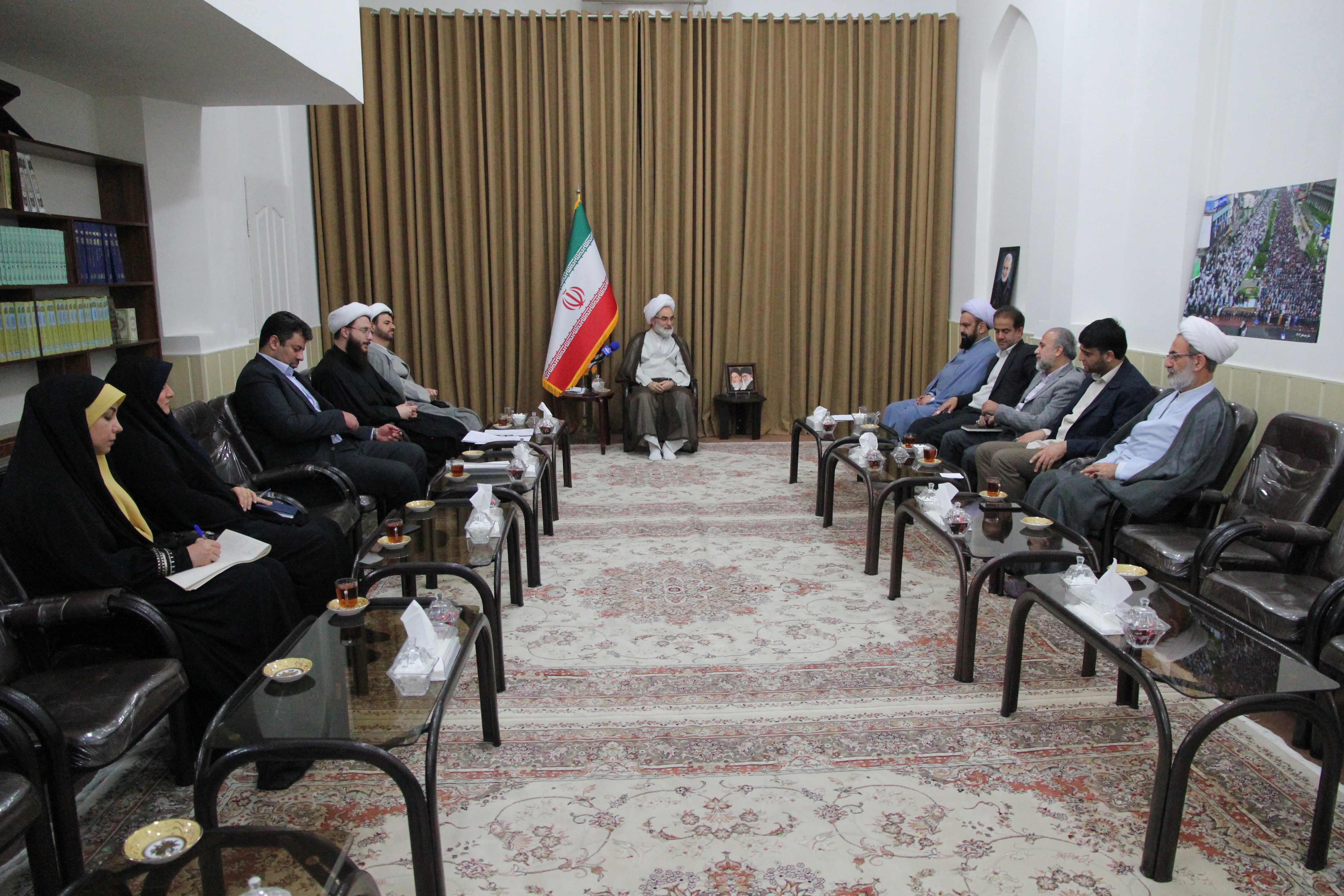 دهه کرامت فرصتی مناسب جهت تبیین زندگی اهل بیت(ع) است