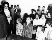 سخنان امام خمینی رحمت الله علیه برای روز معلم