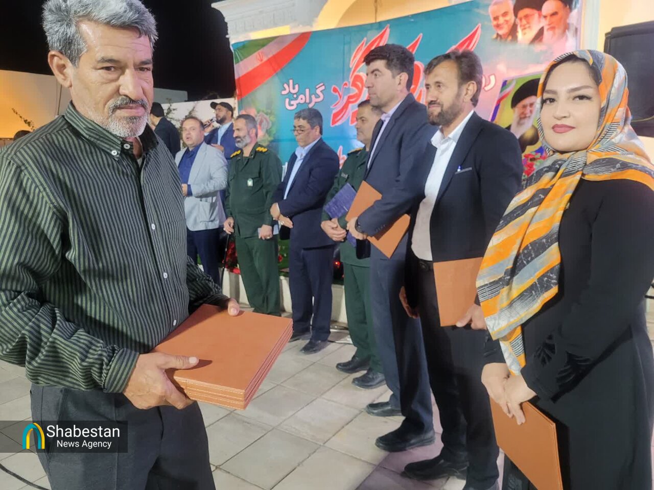 کارگران شهرداری جیرفت تجلیل شدند