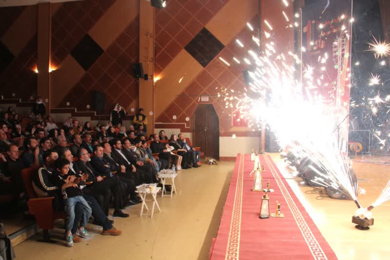 موسیقی سنتی و فاخر بخشی مهم از هویت ایرانی و اسلامی ما است