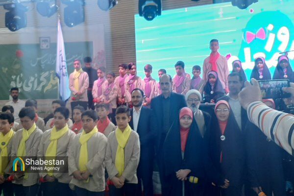 مسیر توسعه بر دوش آموزش و پرورش است